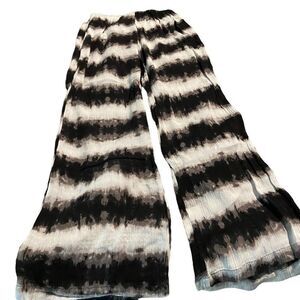 Riley + James size small flared pants see pics